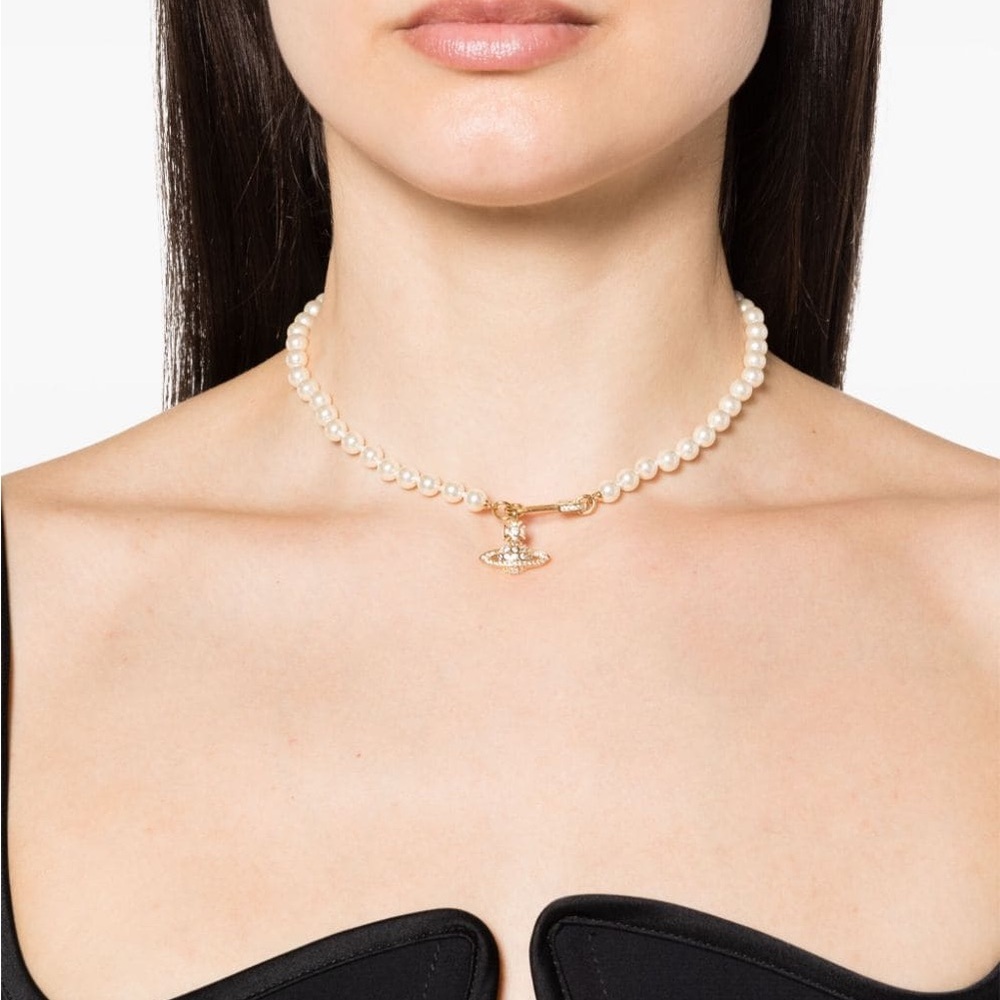 VIVIENNE WESTWOOD Lucrece pearl necklace